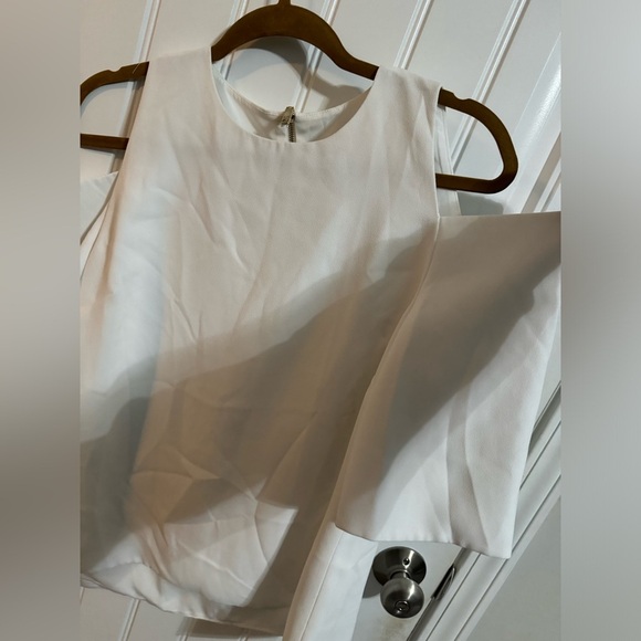 Ted Baker London White Careo Cold Shoulder Top w/ Back Zip - Picture 3 of 6